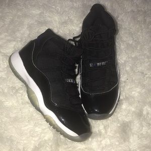 Retro Jordan 11 Paten Leather Black